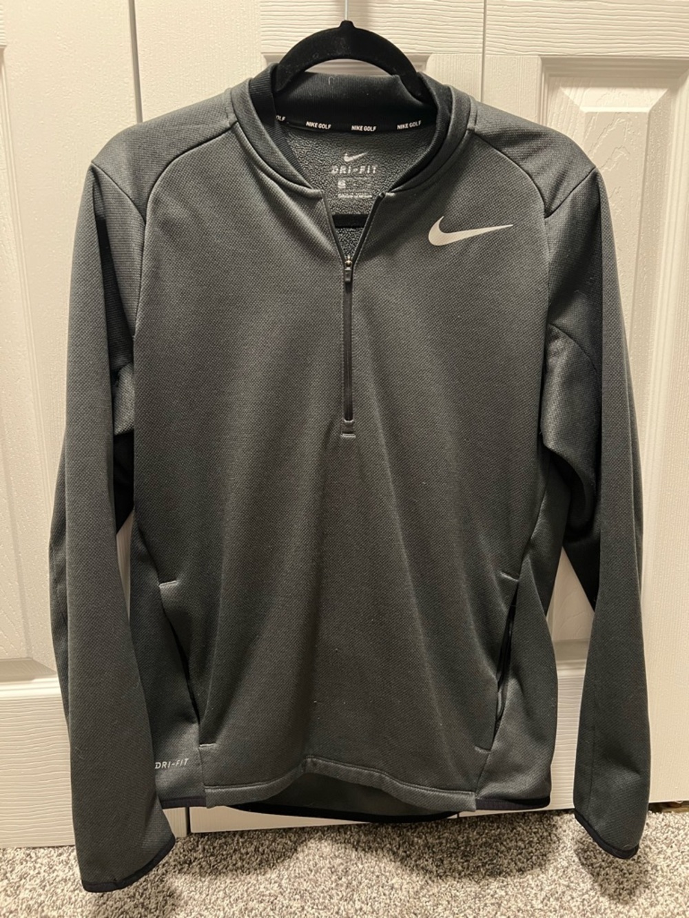 Nike Men’s Dri-FIT Half-Zip Pullover - Charcoal/Dark Grey
